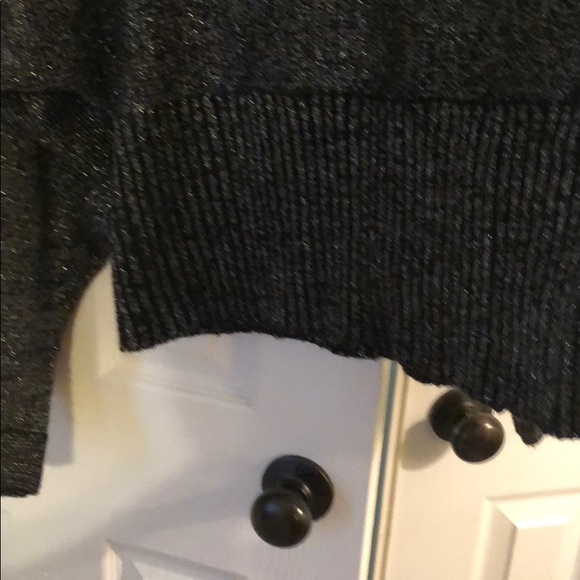 Dress up/dress down. Band bottom opt for tuck/fit - Picture 3 of 4